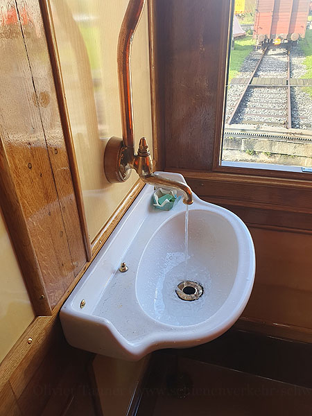 Detailaufnahmen im SBB B 3505