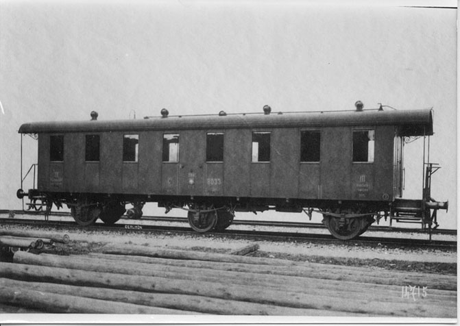 Der SBB C3 8033, ehemals SCB C3 199, kurz nach dem Umbau auf Dynamobeleuchtung.