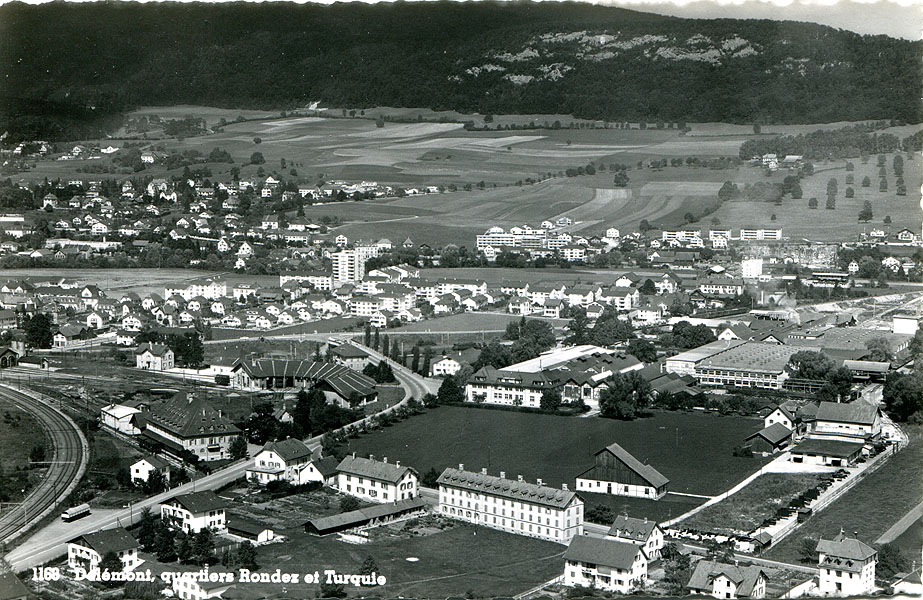 Flugaufnahme des Quartier Rondez und Turquie mit der Rotonde